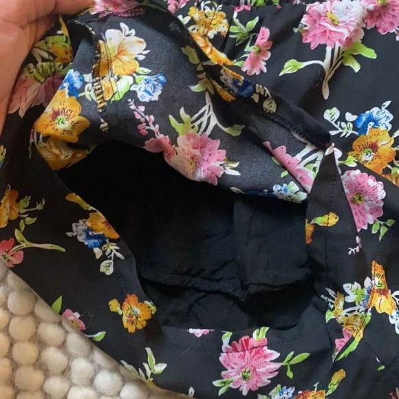 Lucca Couture Floral Satin Casual Black Pink Yellow Green Pajama Shorts Size L - Picture 6 of 10